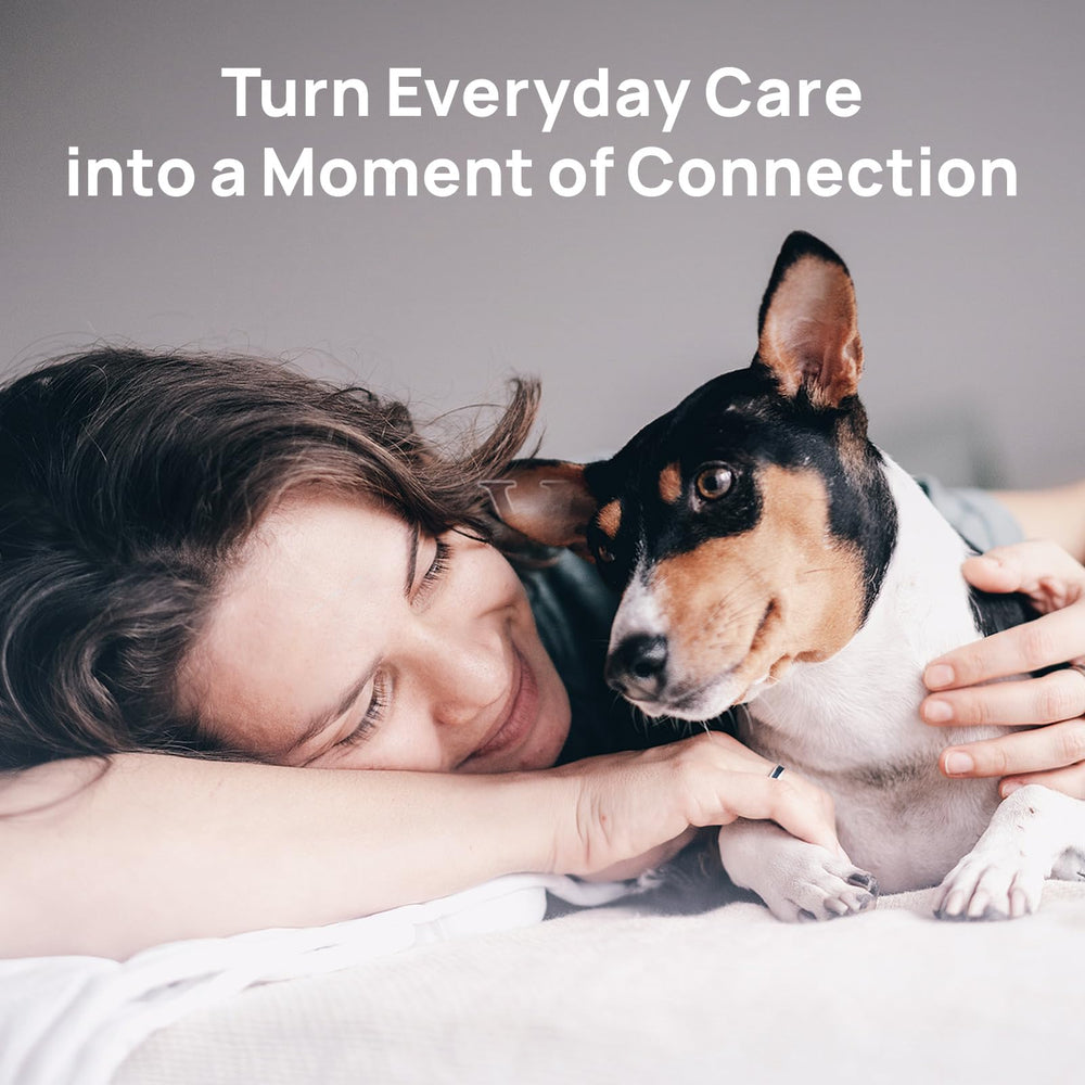 HICC PET soothing aftercare spray applying on skin irritation