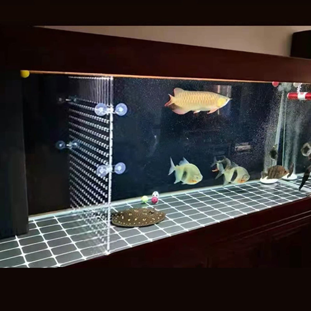 HingoFuni easy-assembly design for quick setup with suction cups