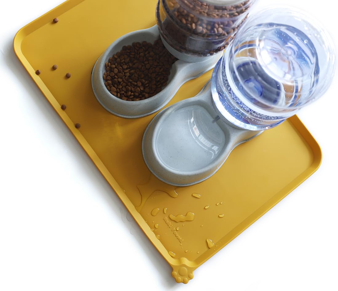 Hoki Found durable silicone pet mat travel-friendly design for on-the-go meals.