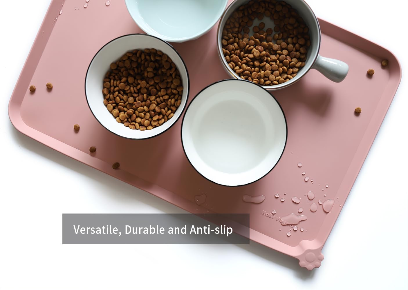 Hoki Found L silicone non-slip pet food mat carpet-friendly image proves floor-safe use on carpets