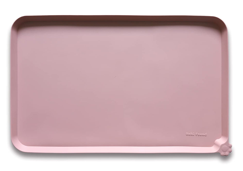 Hoki Found L silicone non-slip pet food mat closeup showing grip to prevent spills during meals