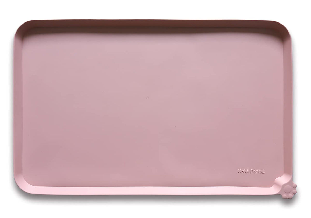 Hoki Found L silicone non-slip pet food mat closeup showing grip to prevent spills during meals