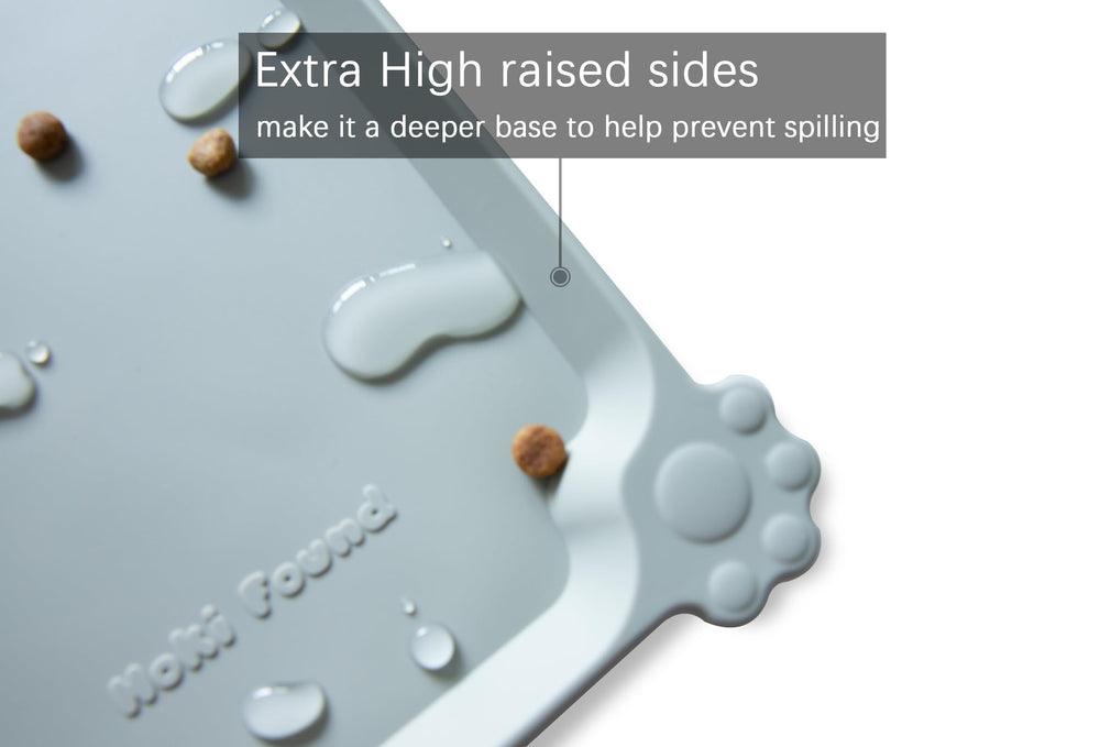 Hoki Found L silicone mat offers anti-slip grip to keep bowls steady on hardwood or carpet.