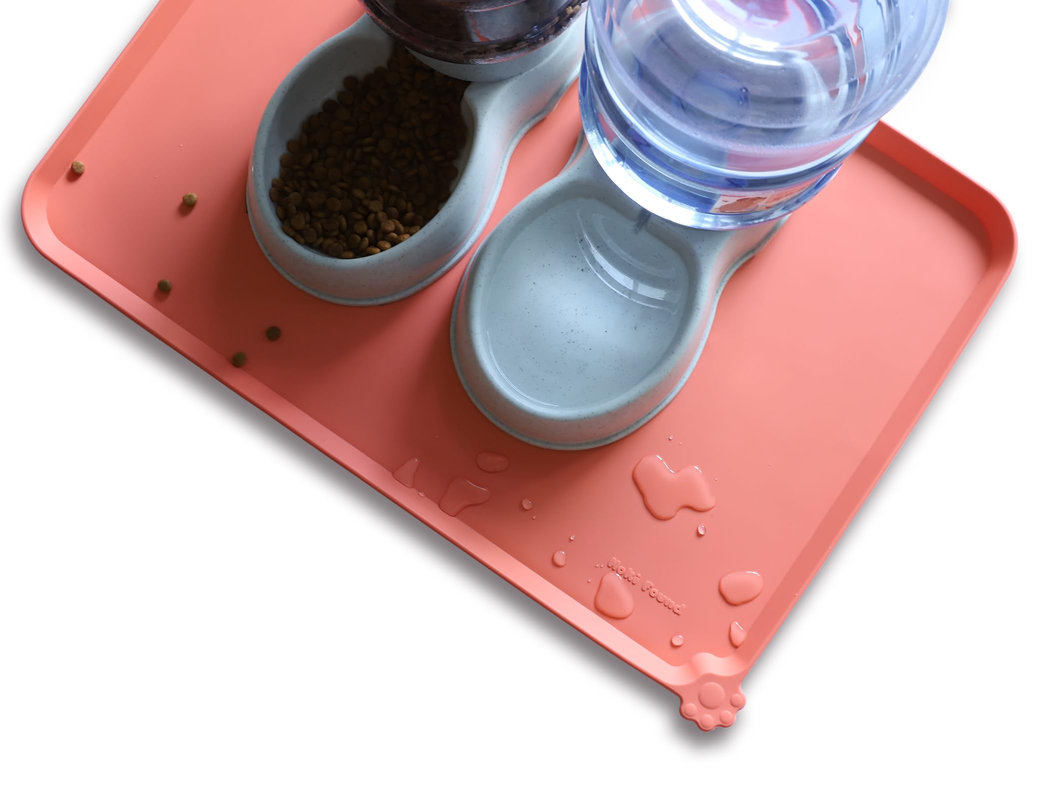 Hoki Found portable feeding mat in burnt coral for travel and home use