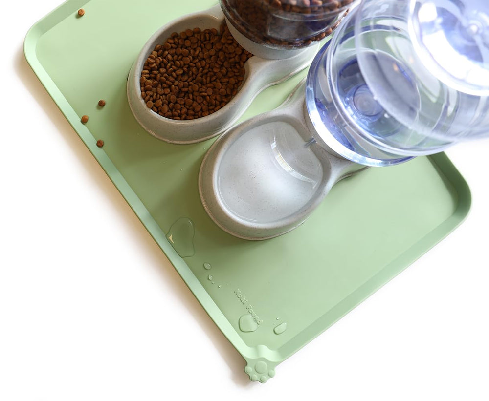 Hoki Found travel-ready silicone mat stays clean and portable.