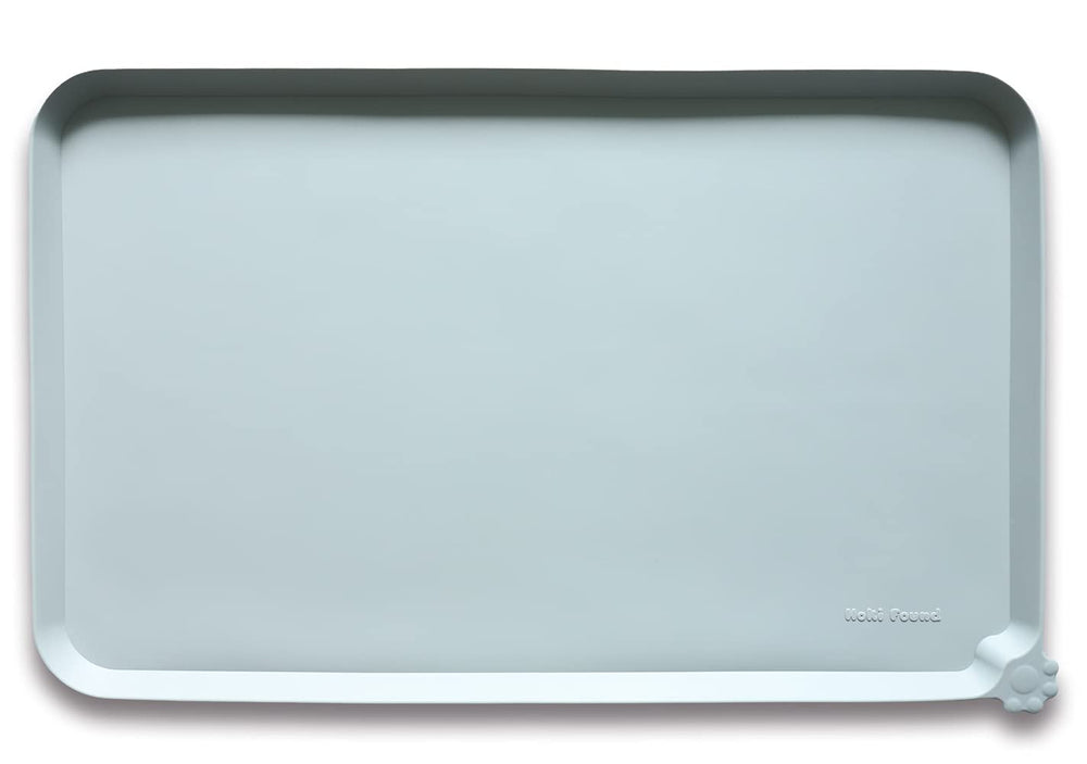 Hoki Found silicone pet food tray close-up showing the high lip for spill containment