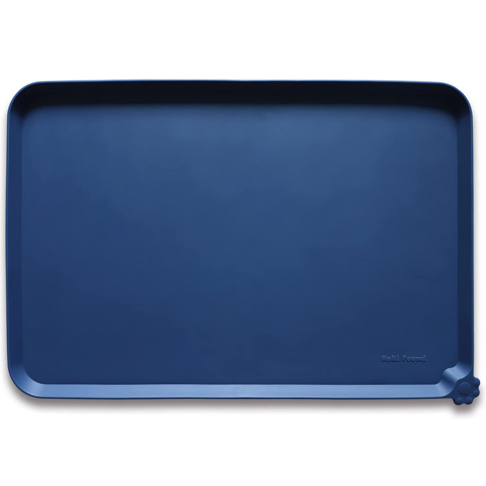 Hoki Found XX-Large silicone mat with anti-slip base for mess-free feeding.