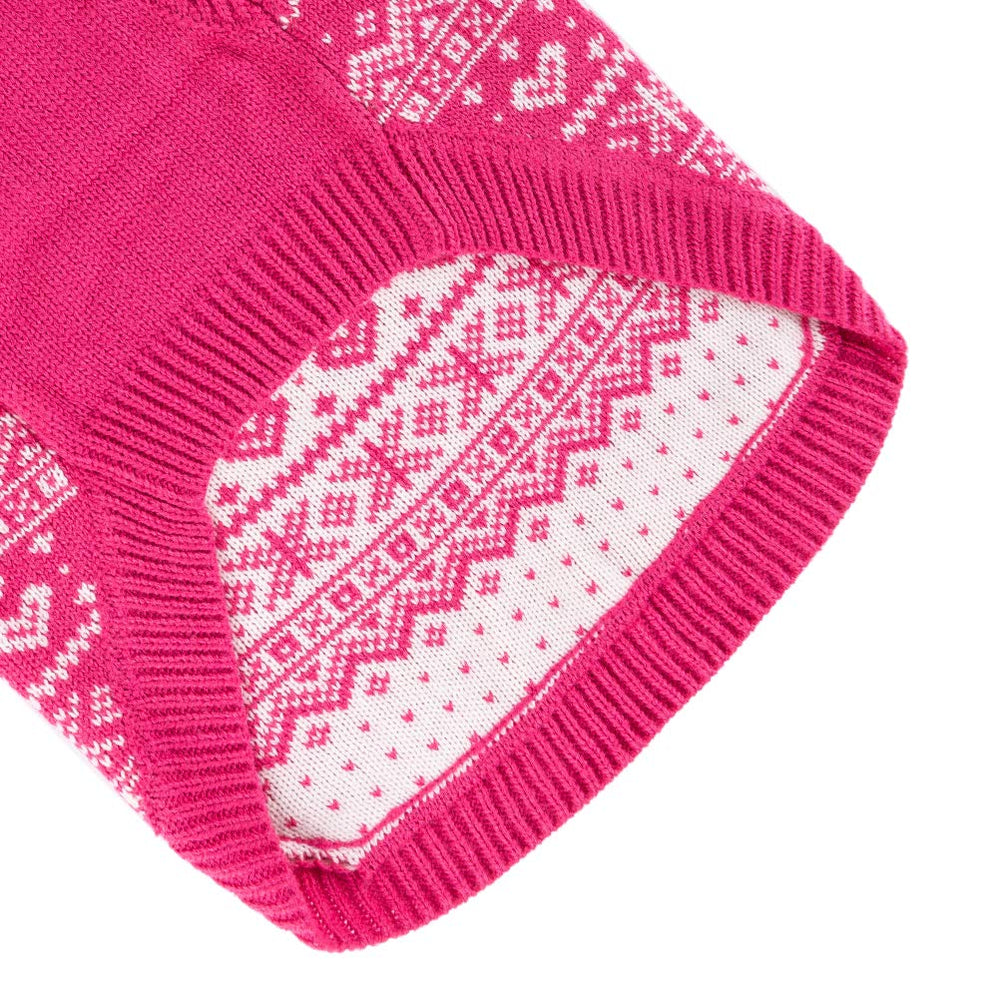 Homimp dog sweater Argyle cream on-dog pairs with calm winter style