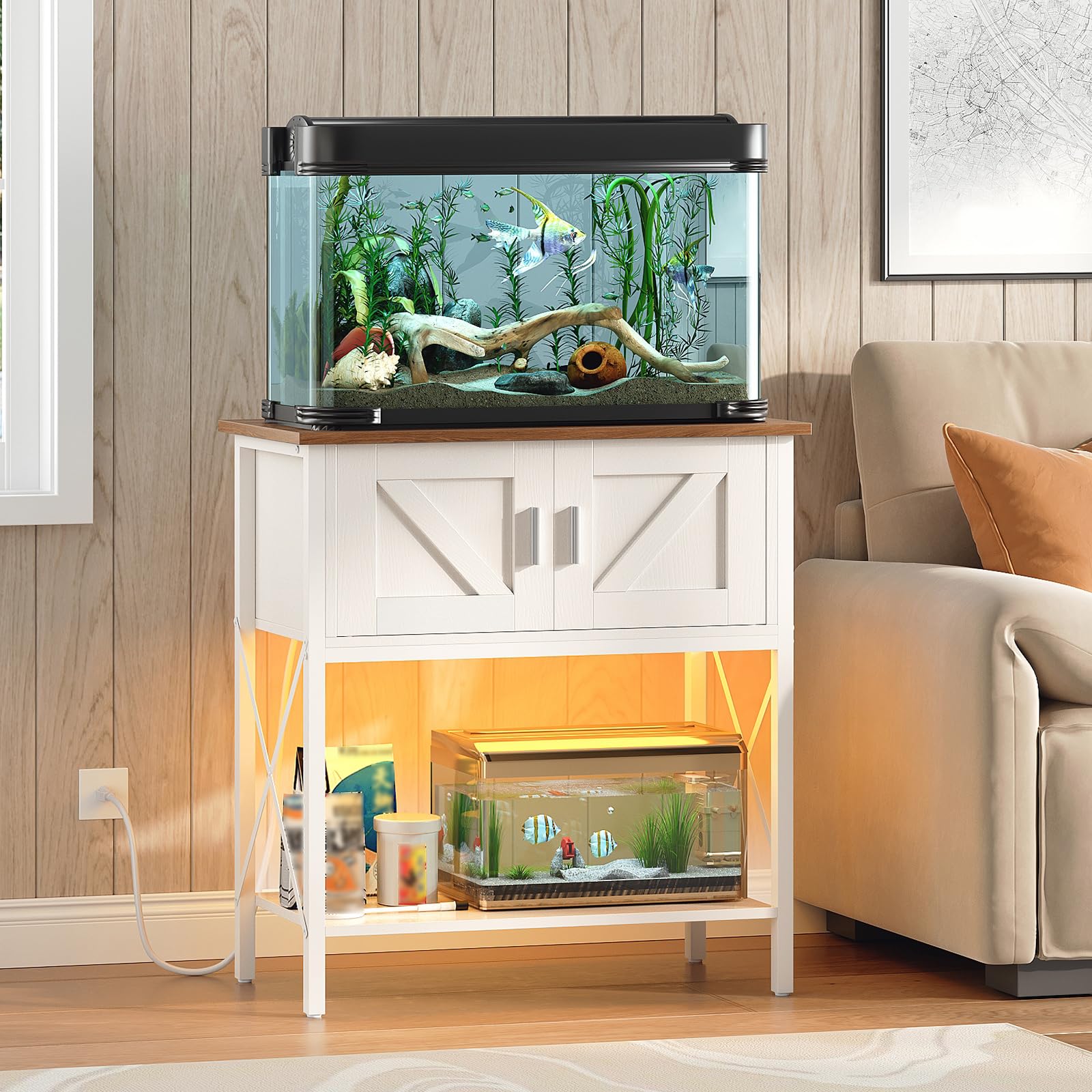 HOOBRO LED strip lighting enhances ambiance for your aquatic display.