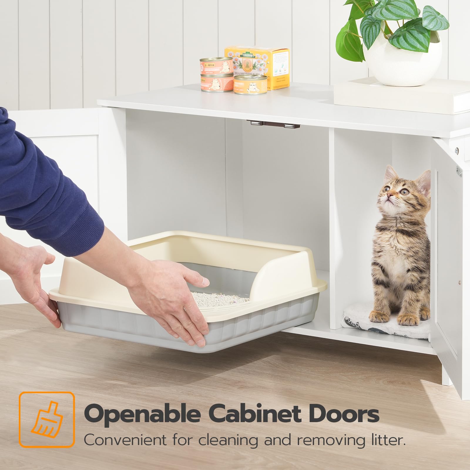 HOOBRO mat storage inside suggests convenient organization for litter mats and supplies.