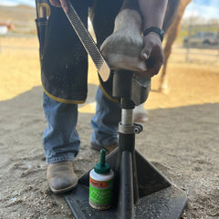 Hoof-It Blacksmith base stability prevents tipping during farrier tasks.