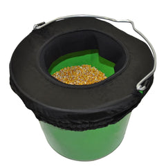 Horse Spa Water-n-Hole bucket rim supports calm drinking with a secure rim.