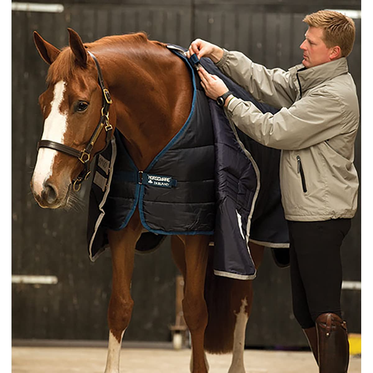 Horseware blanket liner 200g 75 side view shows compatibility with liner systems.
