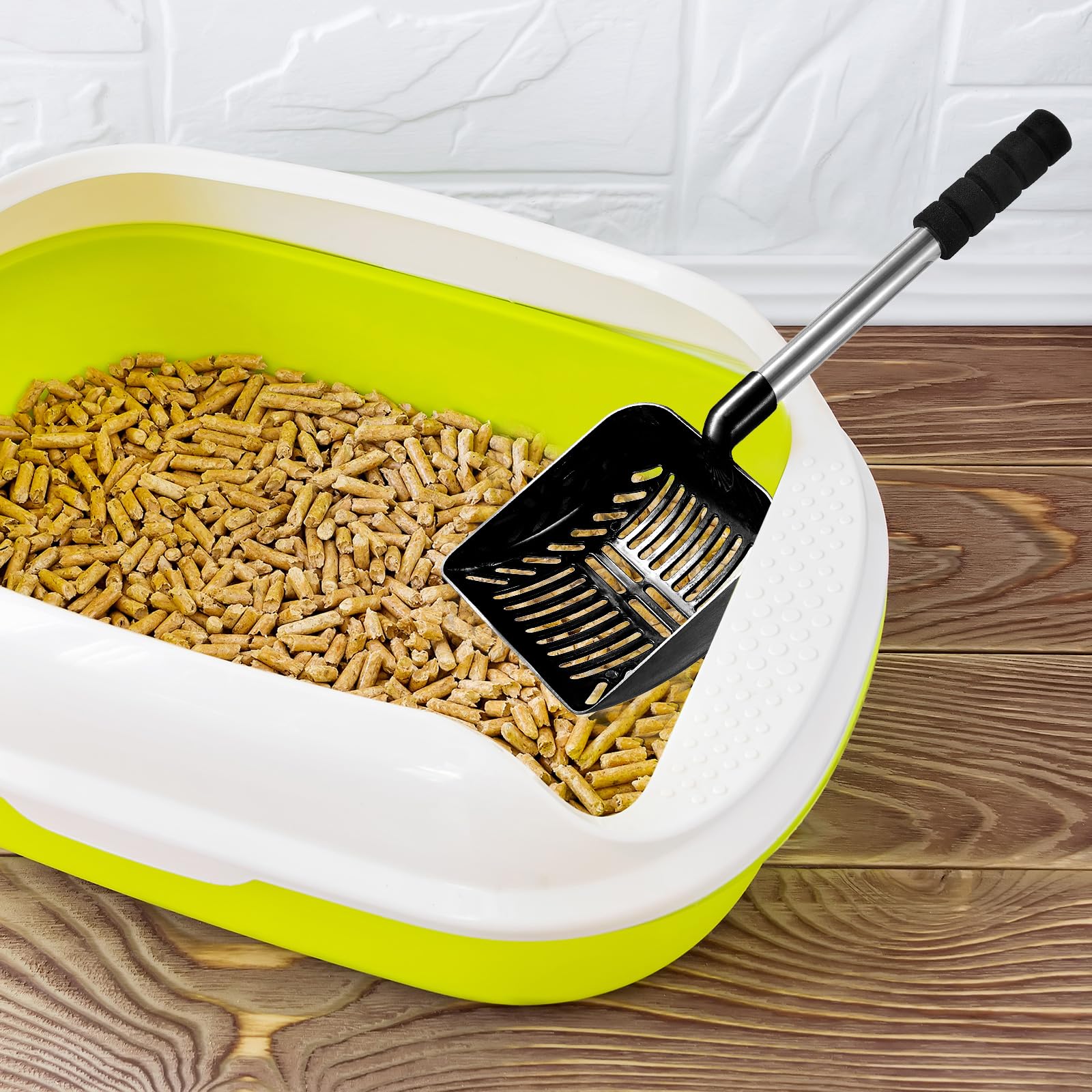 Hortsun tidy storage box keeps litter tools off the floor and organized.