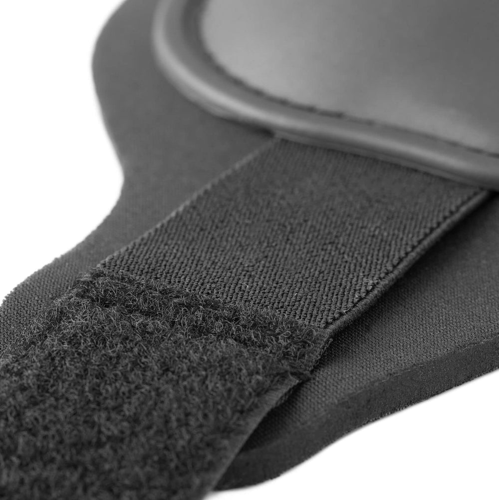 HORZE Chicago Fetlock Rear Boots black color emphasizes versatile performance