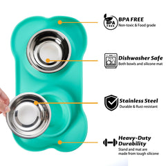 Hubulk no-spill mat close-up catching spills during feeding.