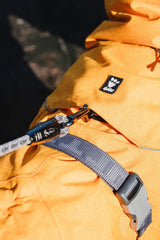 Hurtta Expedition Parka Buckthorn neckline adjustable ensures a snug, customizable fit.