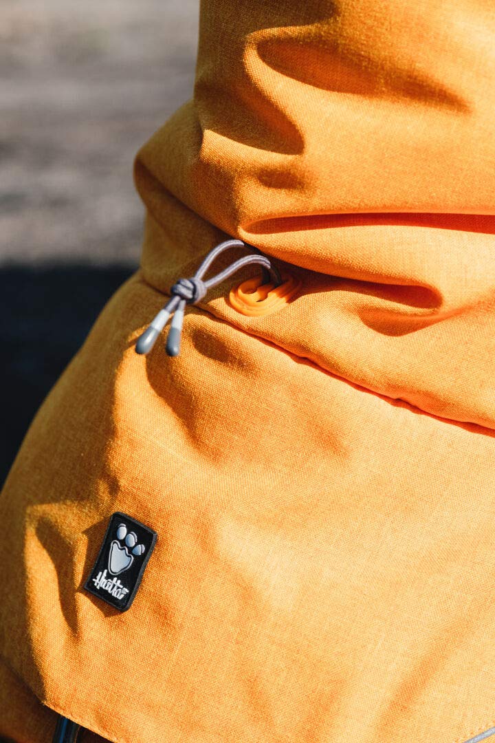 Hurtta Expedition Parka Blackberry 3M reflective piping enhances safety at night.