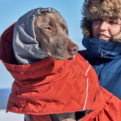 Hurtta Extreme Warmer III ECO heat-reflective foil image emphasizes body heat retention.