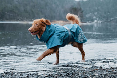 Hurtta Monsoon Coat Bilberry 14in side view demonstrating secure fit for active dogs