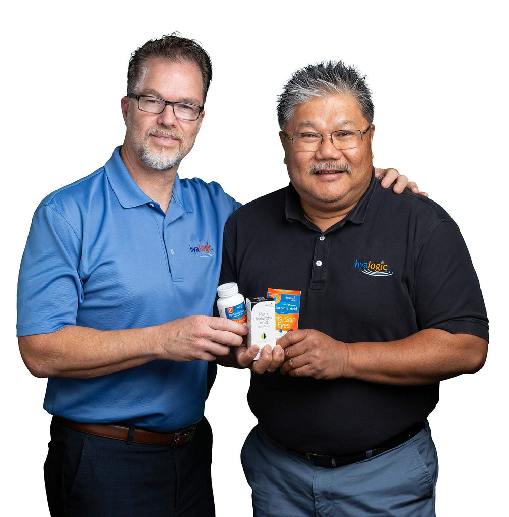 HyaFlex Pro-Complete dosing spoon represents convenient pet health routine.