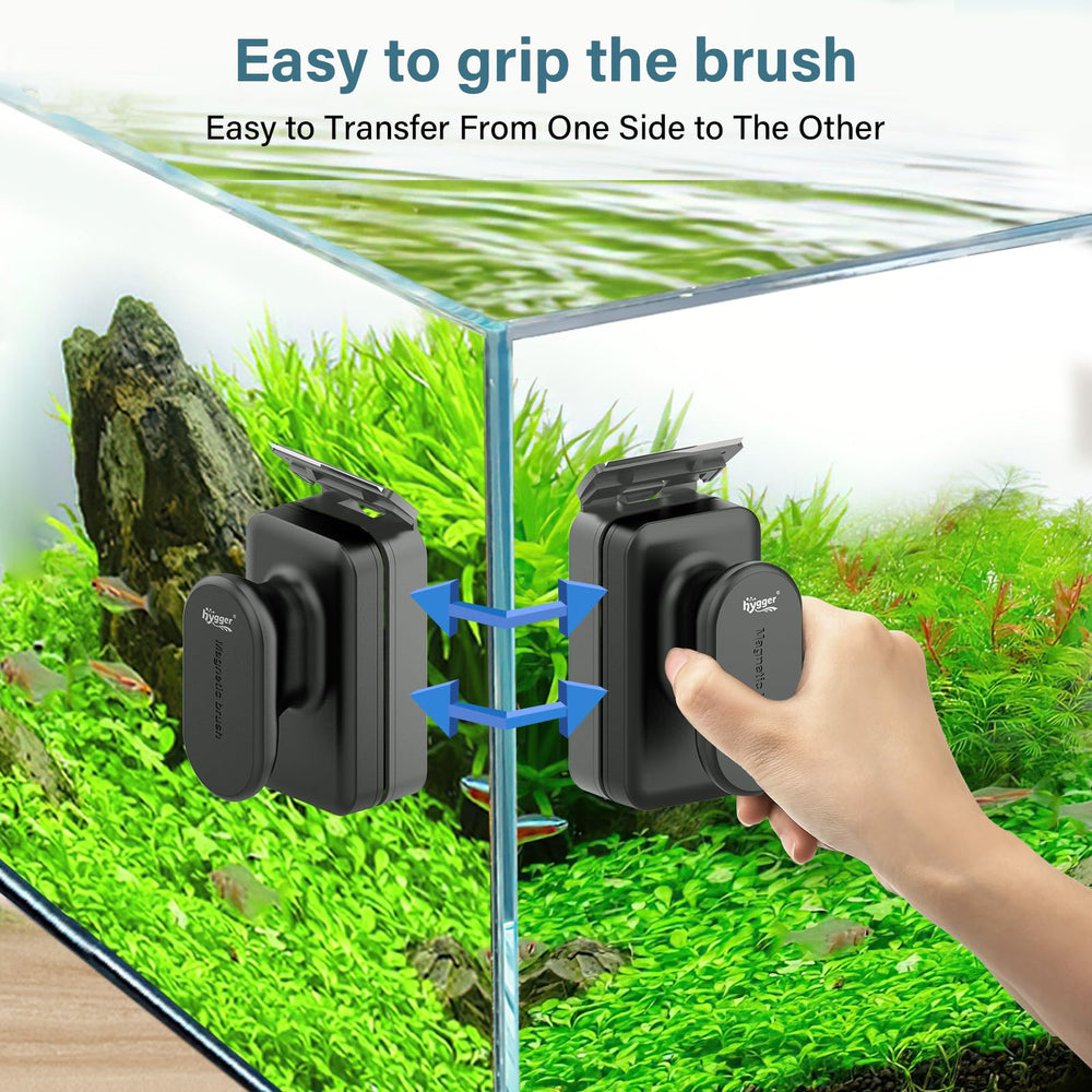 Hygger Outer brush with felt pad ready to wipe exterior glass