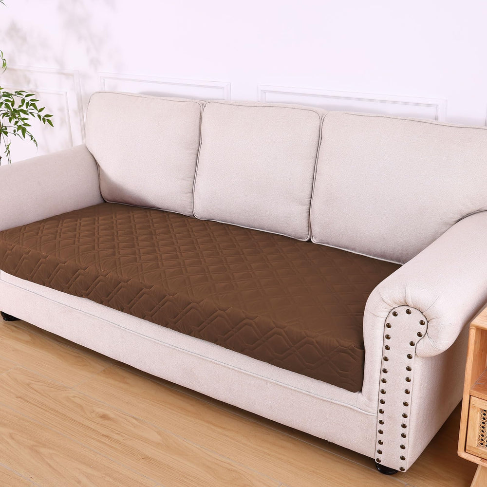 hyha couch cover for pets on sofa demonstrates reliable furniture protection from dirt and pet hair.