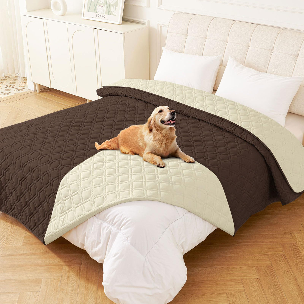 hyha waterproof dog bed blanket front view shows soft fabric and protection against spills