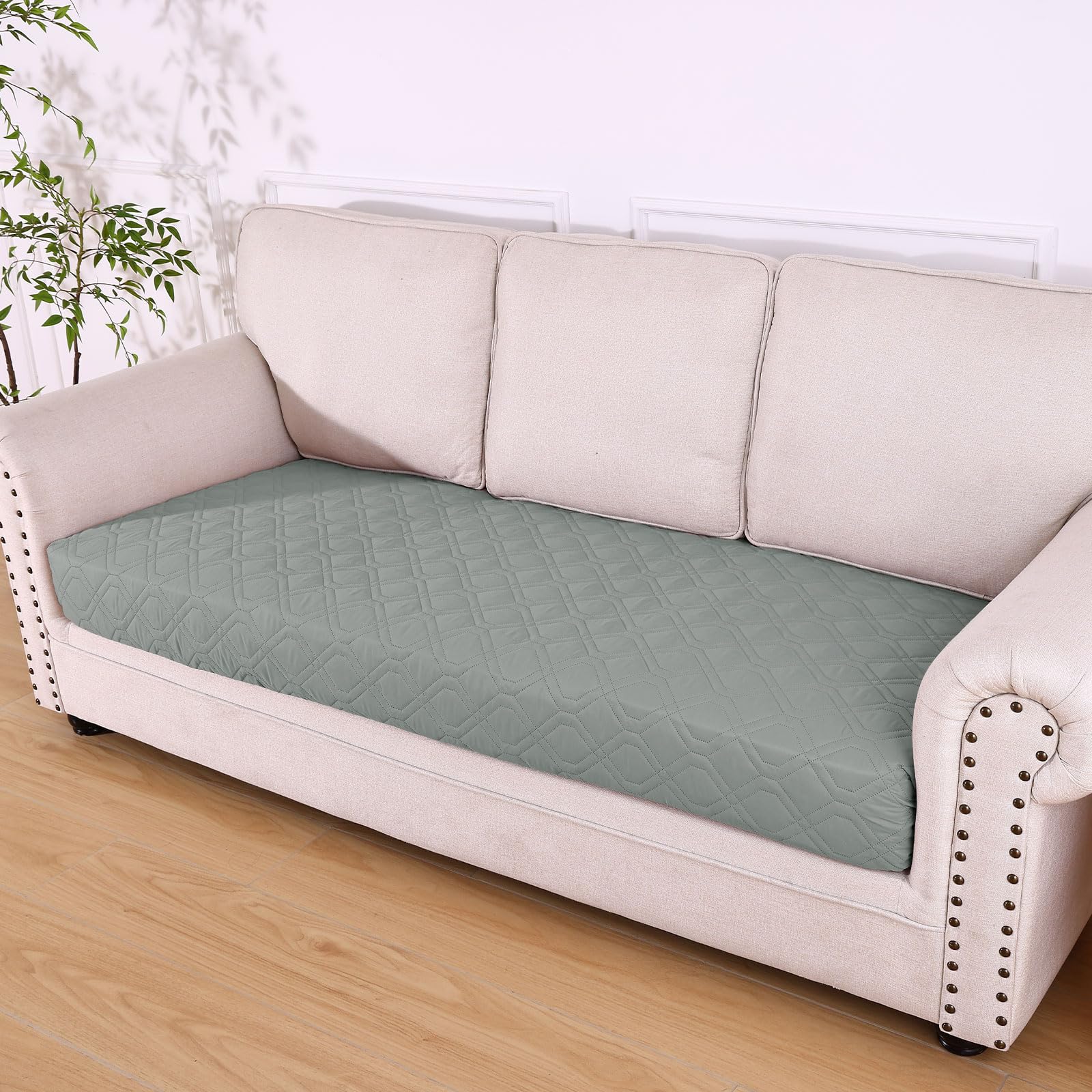 hyha waterproof dog bed blanket inner layer with TPU film for leak protection.