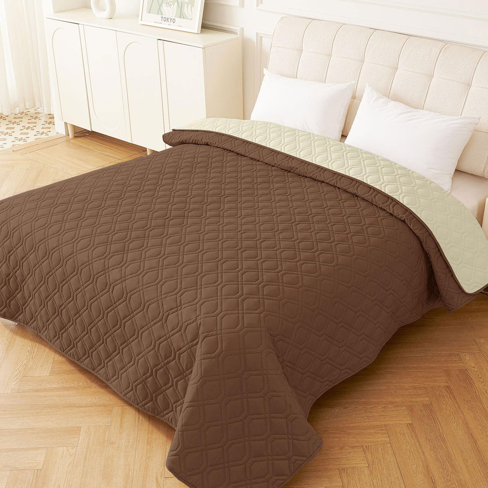 Hyha waterproof blanket maintains softness after washing