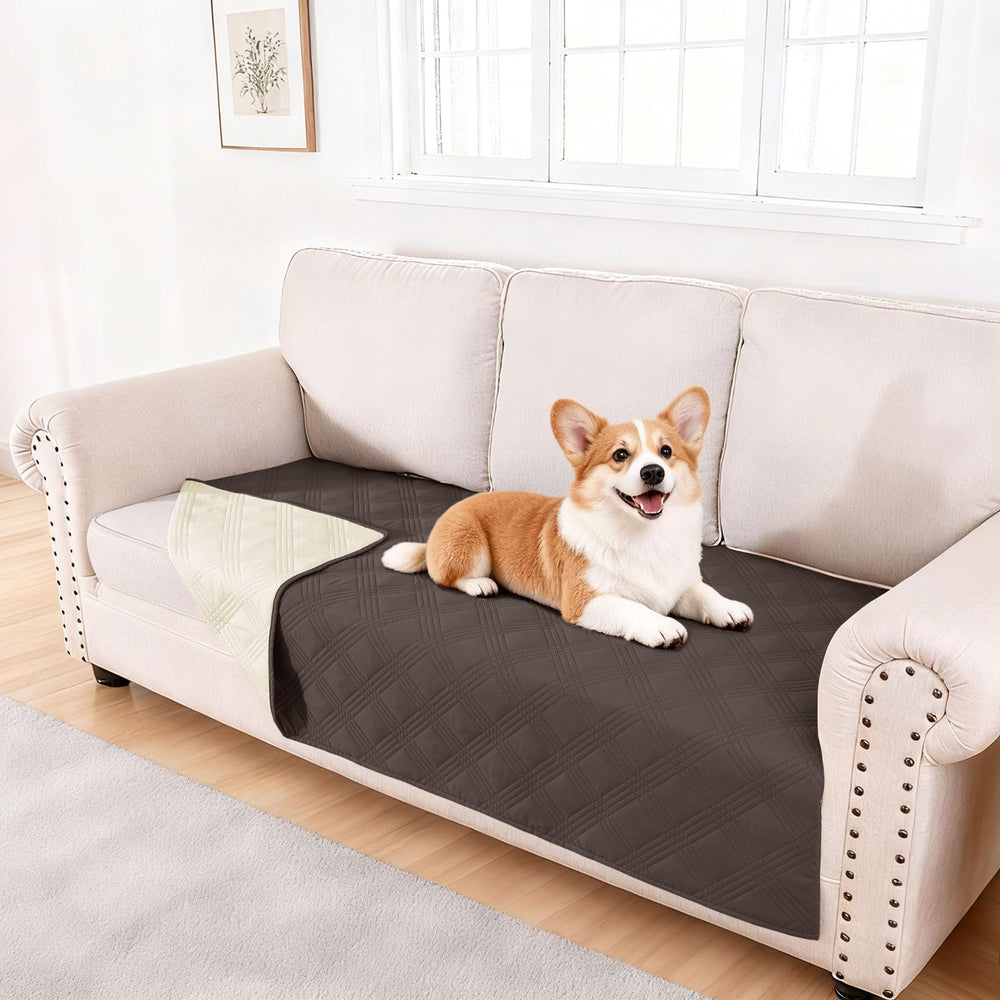 hyha Waterproof Dog Blanket close-up shows soft microfiber for cozy comfort and furniture protection.