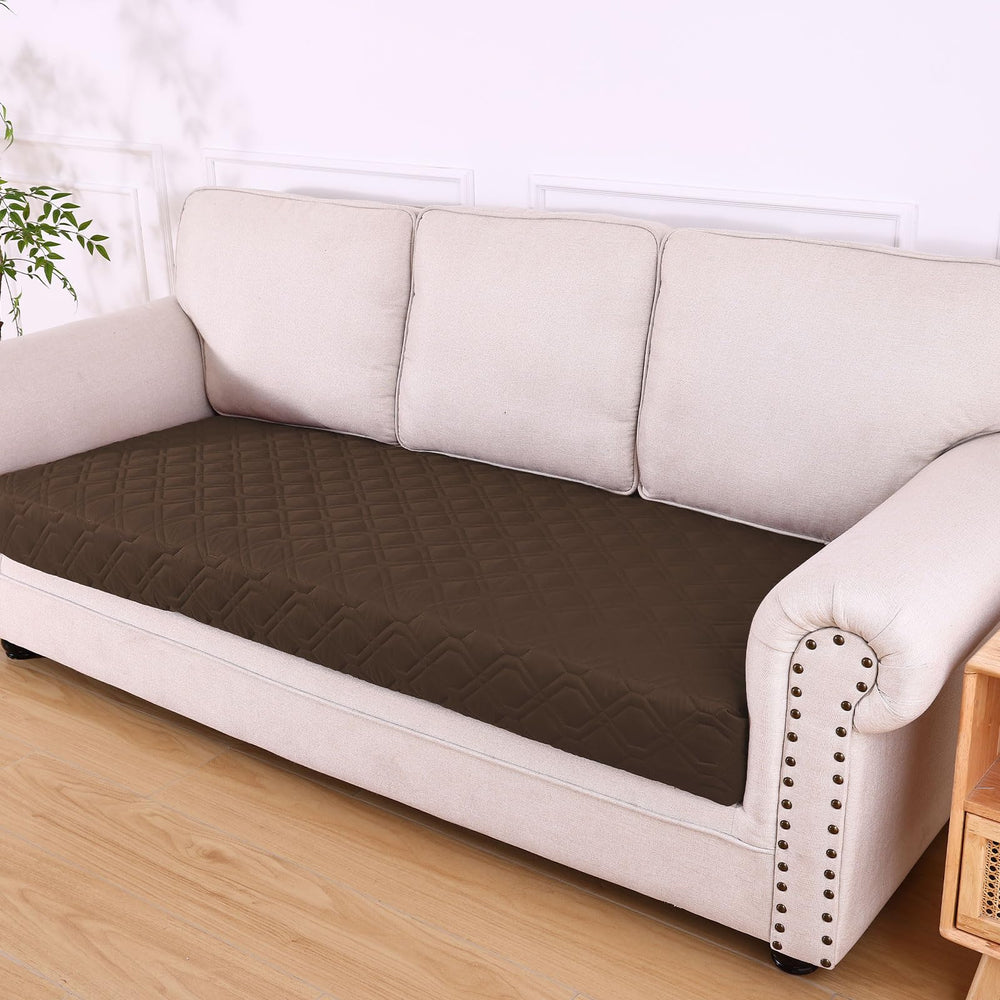 Hyha waterproof dog blanket on sofa showing furniture protection from spills and stains