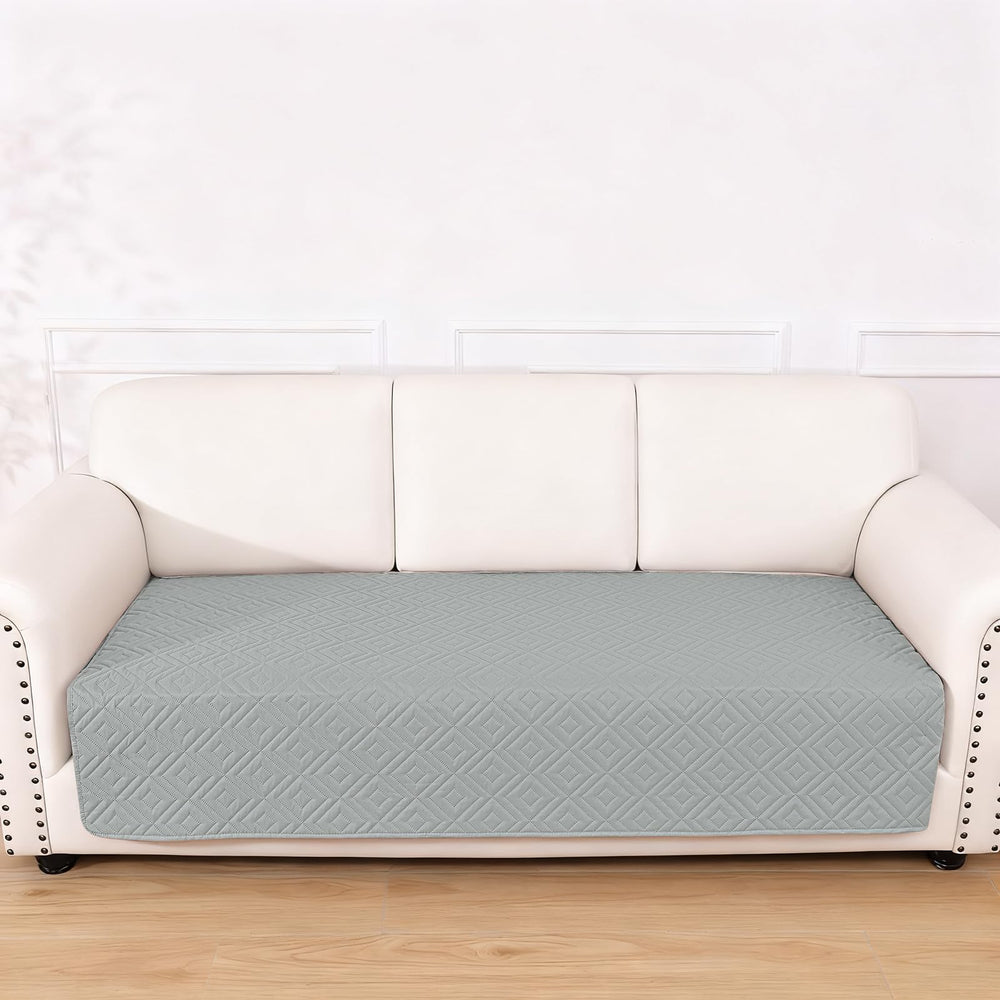 Hyha waterproof dog blanket resists pet hair and stains for cleaner surfaces.