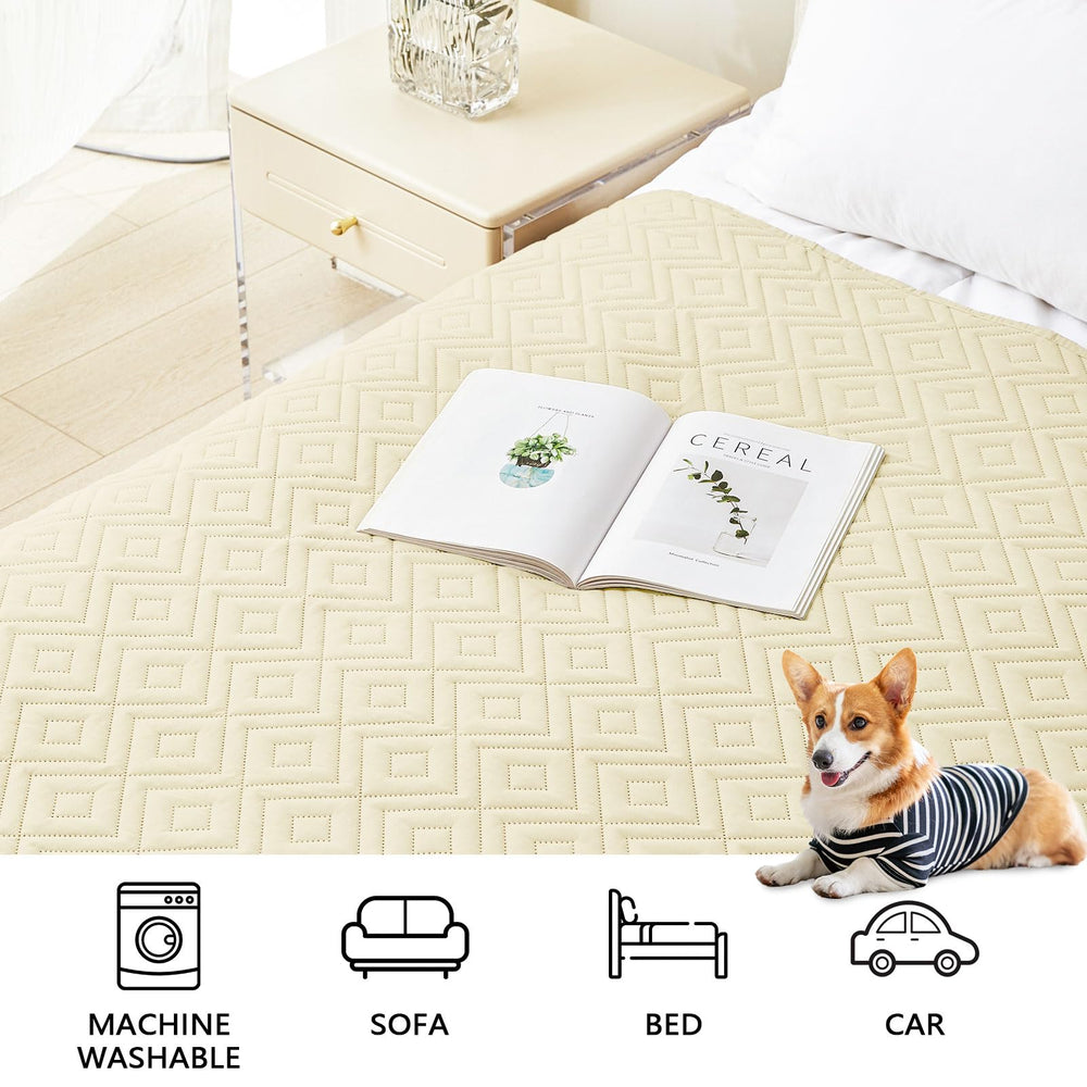 hyha waterproof dog blanket highlights TPU inner film that blocks liquid penetration.