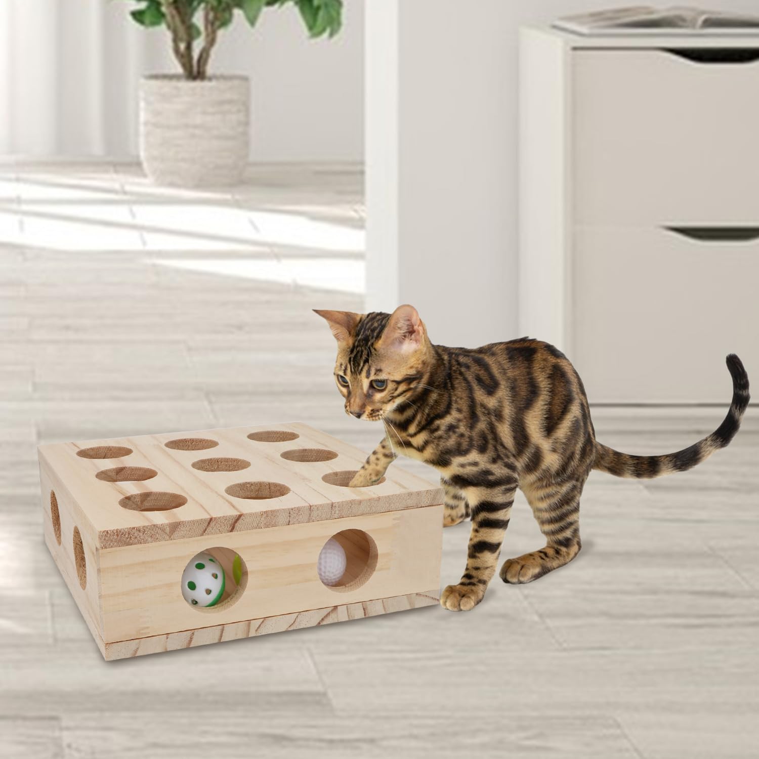 Hypeety Interactive Cat Toy Puzzle Box smooth edges protect paws during exploration