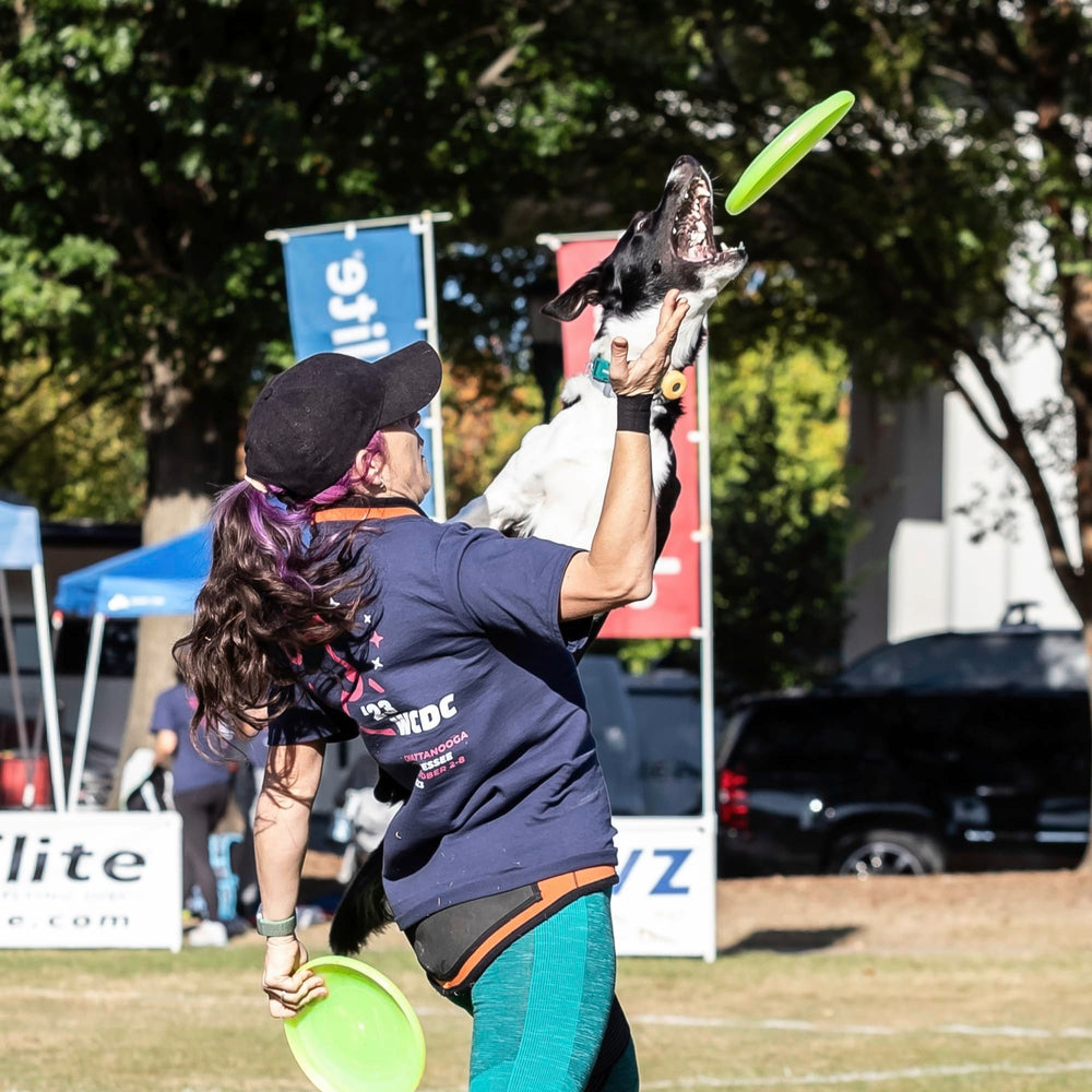 Hyperflite K-10 Jawz Yellow Disc with X-Flash Technology reduces glare for brighter throws.