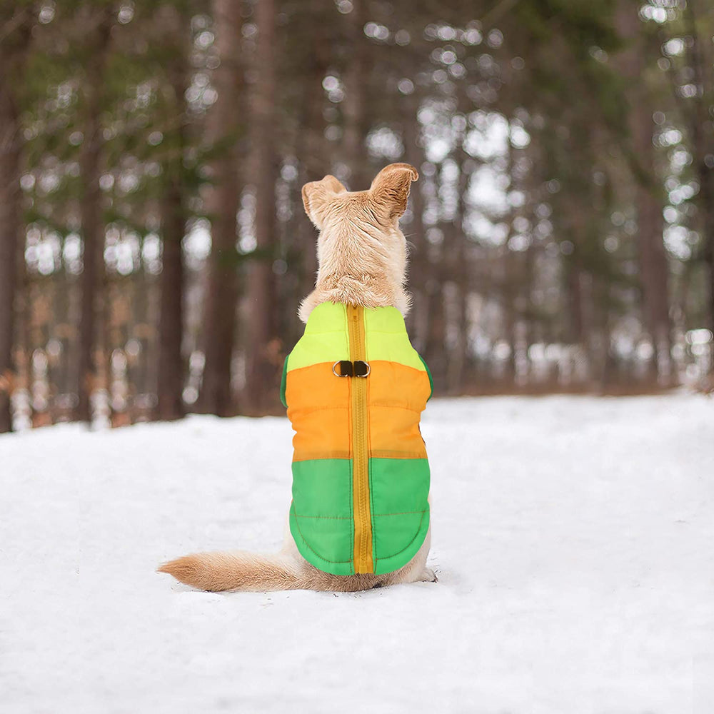 Idepet patchwork vest fabric closeup green, shows water-resistant outer and warm lining