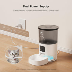 IMIPAW sealed-bin with locking lid prevents spills and curious pets from accessing food