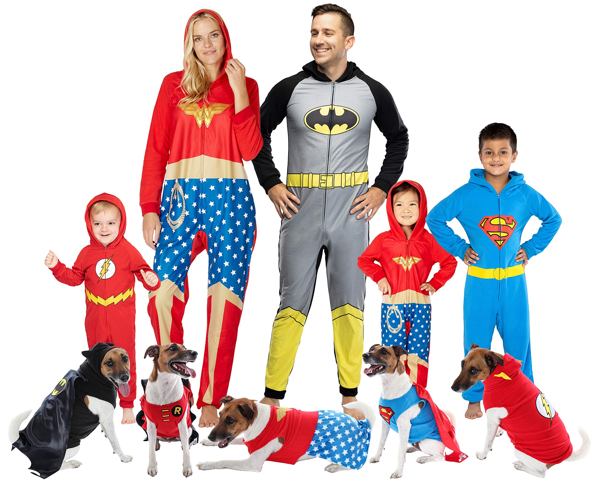 INTIMO family set pajamas for coordinated superhero nights and shared comfort.