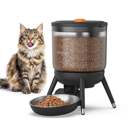 Invengo automatic cat feeder top panel control for quick scheduling and manual feeding.