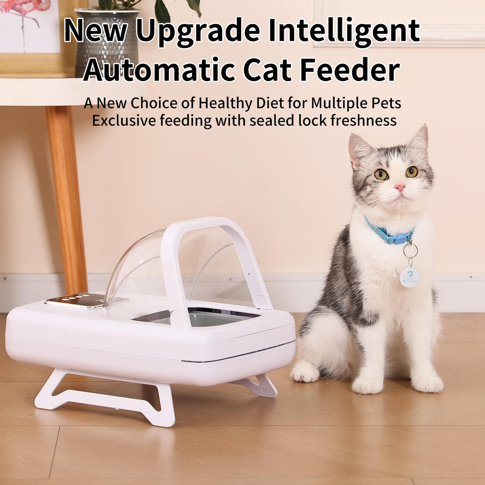 ISENVO RFID collar tag recognition close-up enabling pet-specific feeding.