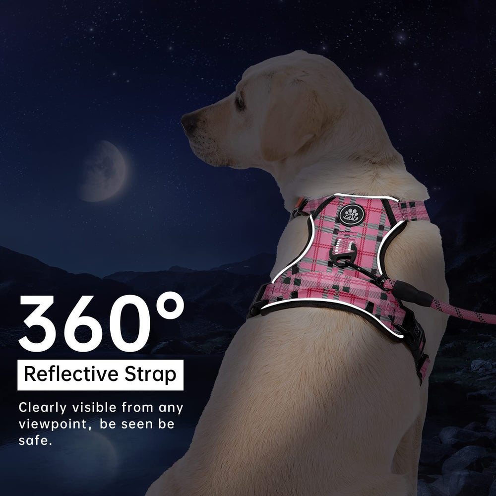 IVY&LANE easy control handle aids gentle, confident guidance on walks.