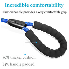 iYoShop Dual Dog Leash features shock-absorbing bungee for smooth walks