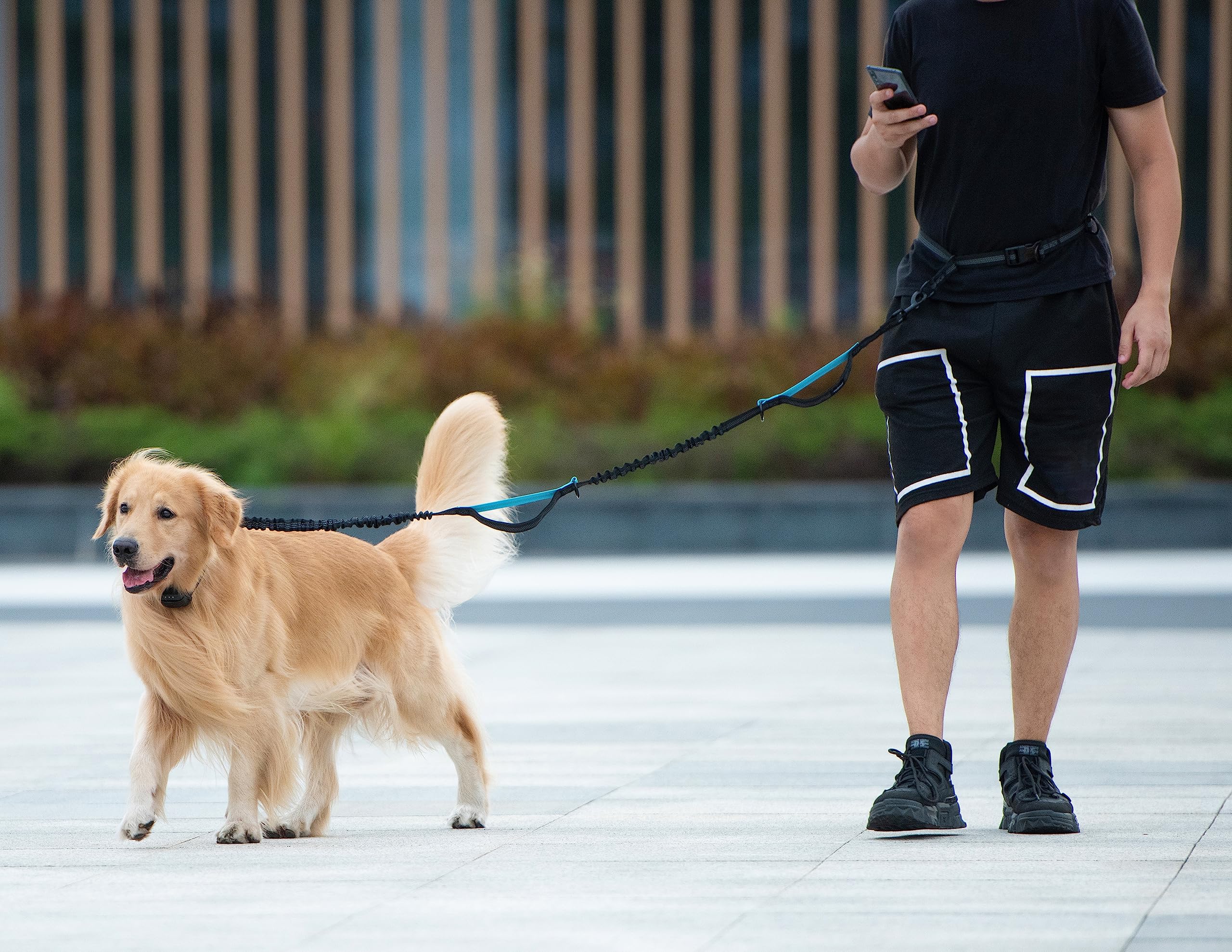 iYoShop Hands Free Leash length adjustable fits different users.