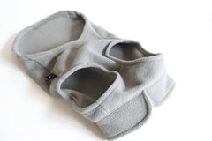Jacko & Co pull-over design demonstrates simple, no-zipper operation.