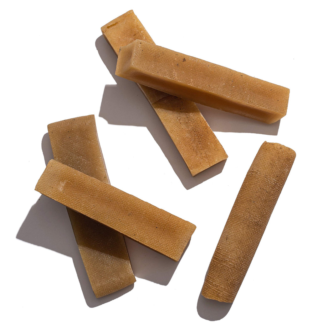 Jack&Pup yak-cheese-texture-closeup shows hard, durable chew.