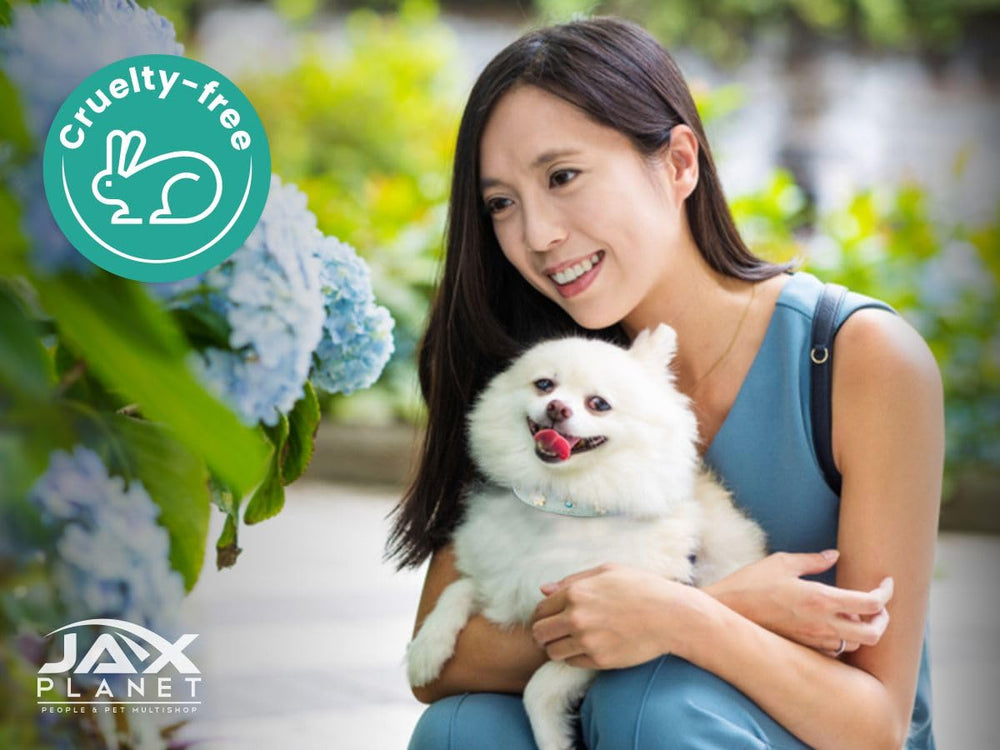 JAX PLANET green PU leather collar waterproof and washable for easy maintenance.