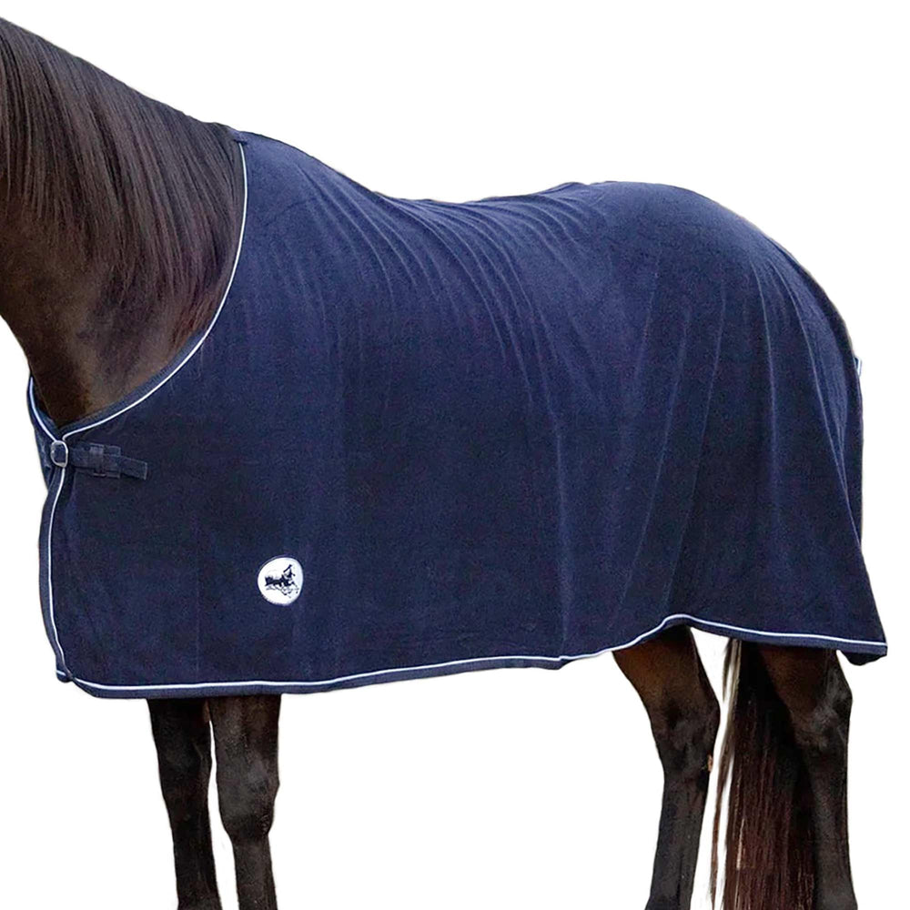 Jeffers Equine Elite fleece cooler blanket side view highlights contoured coverage and breathable warmth.
