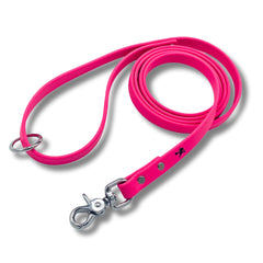 Jim Hodges Dog Training Gummy Leash clip demonstrates secure stainless steel connection for training sessions.
