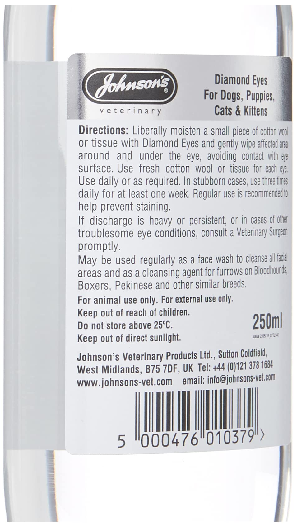 Johnson's Veterinary Diamond Eyes eye-area cleansing shows safe facial care for tear-prone pets